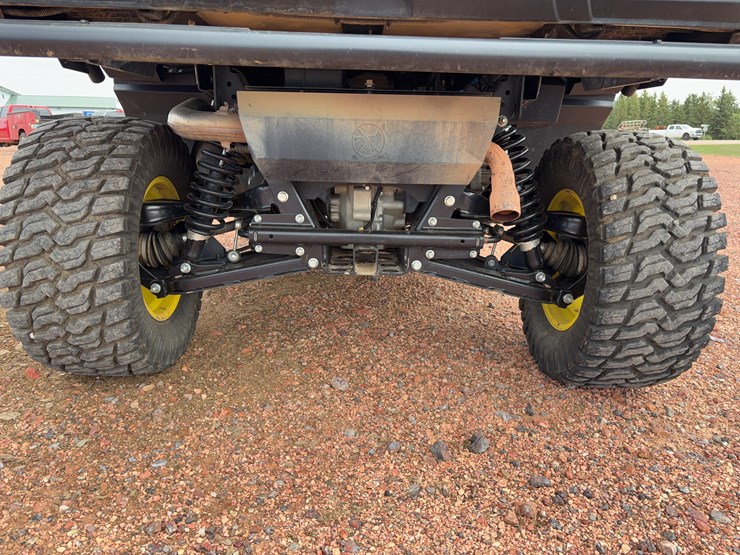 john-deere-gator-image-7
