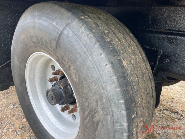 2007-mack-cv713-granite-tri-axle-dump-truck-image-13