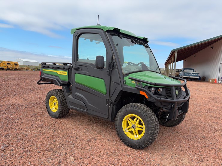 john-deere-gator-image-4