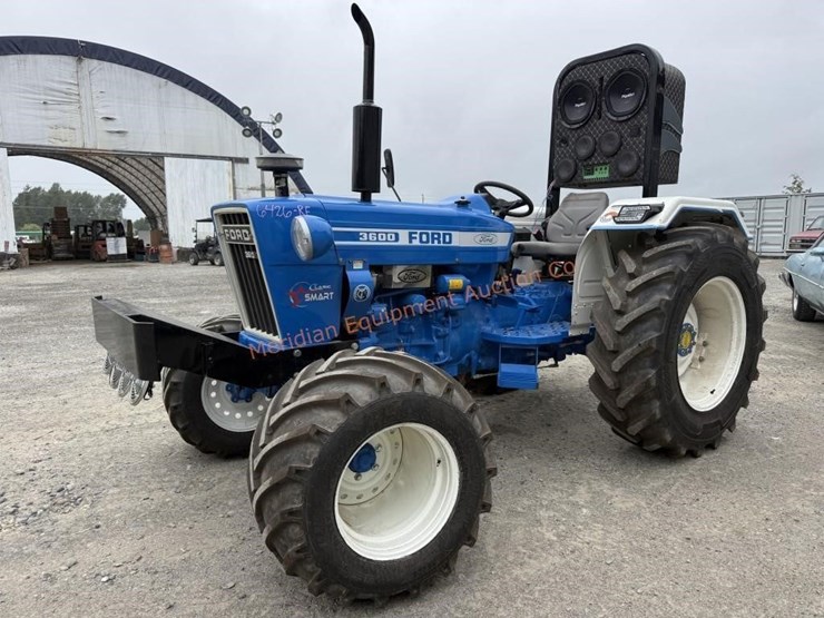 ford-3600-image-1