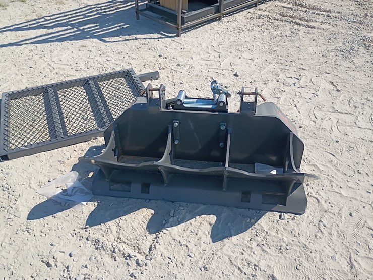 #l85-048-•-landhonor-logging-winch-skid-steer-attachment-image-1