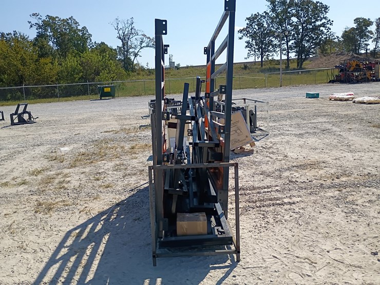 #l85-049-•-landhonor-10'-cattle-squeeze-chute-image-7