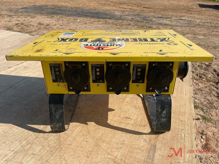 southwire-x-treme-power-distribution-box-image-3
