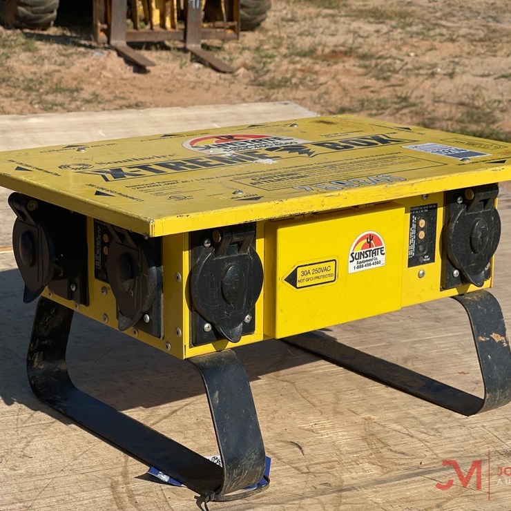 SOUTHWIRE X-TREME POWER DISTRIBUTION BOX
