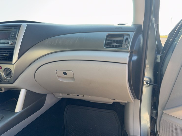 2012-subaru-forester-image-28