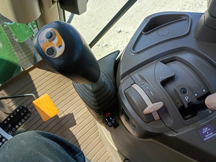 john-deere-6430-image-40