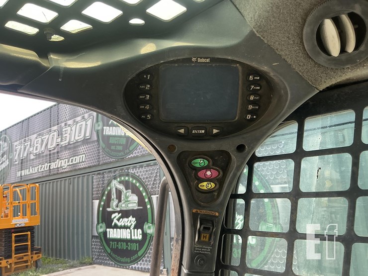 2010-bobcat-t650-image-15