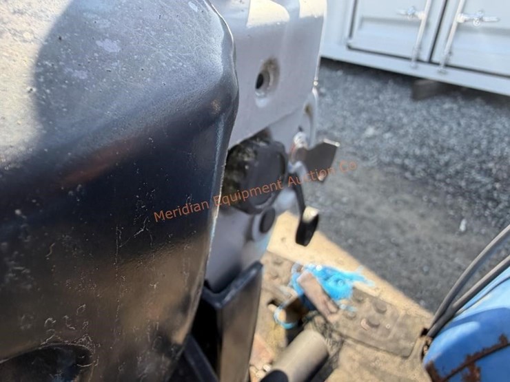 new-holland-boomer-50-image-30