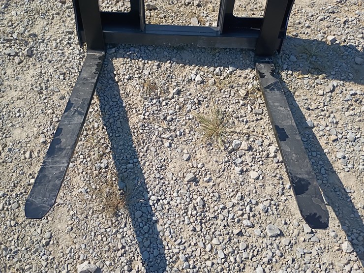#l85-010-•-landhonor-pallet-fork-skid-steer-attachment-image-5
