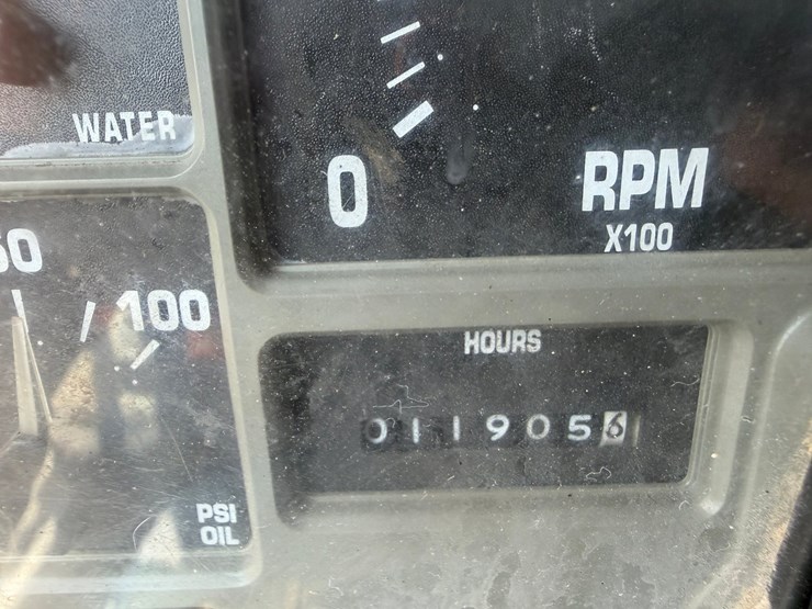 2000-international-4700-image-77
