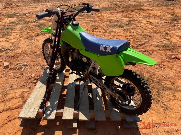 2016-kawasaki-kx-dirt-bike-image-5