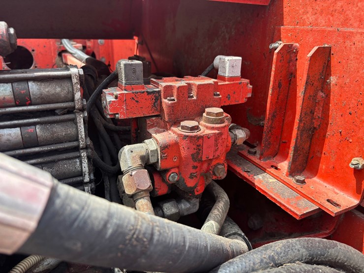 1983-massey-ferguson-4900-image-90