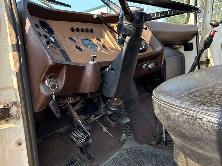1979-ford-f700-image-79