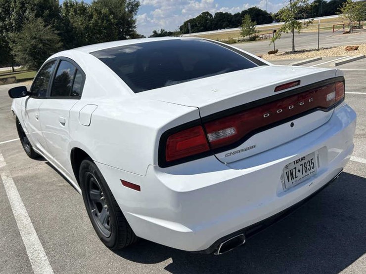 #229-•-2013-dodge-charger-image-6