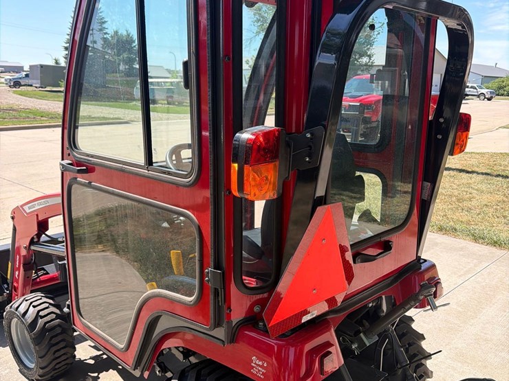 2021-massey-ferguson-4-image-9