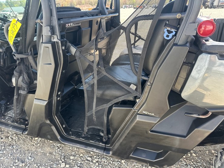 #5301-•-2022-canam-defender-xt-4x4-utv-image-18