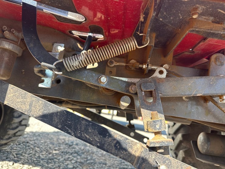2021-massey-ferguson-1805-image-68