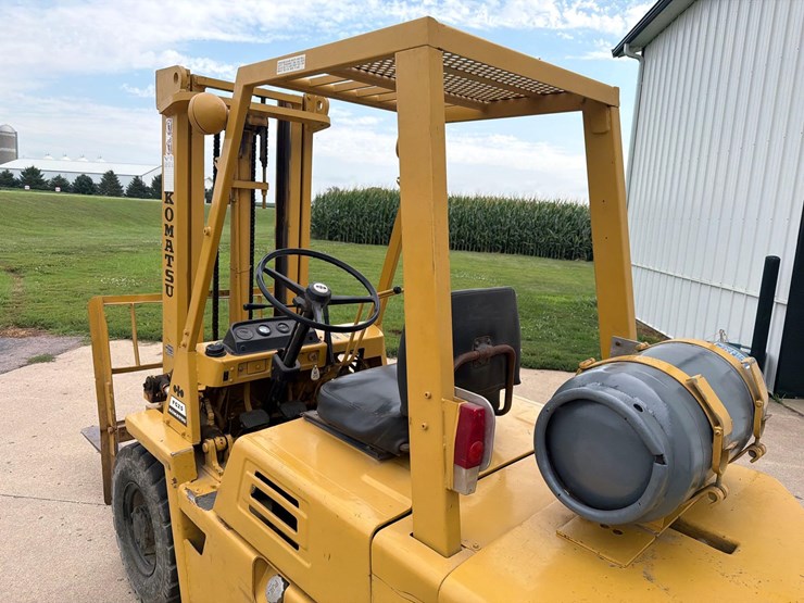 komatsu-fg25-propane-forklift-image-13