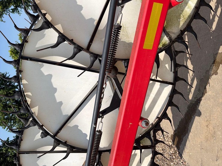 agco-5130-17-wheel-pull-type-rake—1-owner-image-37