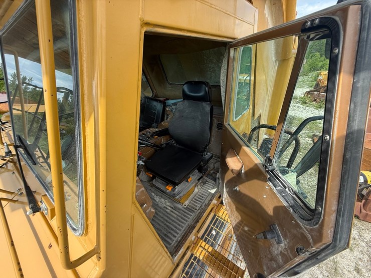 caterpillar-785b-image-170