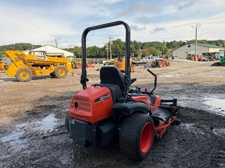 kubota-zd1211-image-4