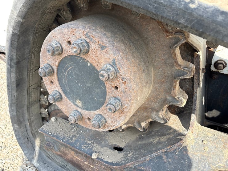 2016-bobcat-t630-image-69