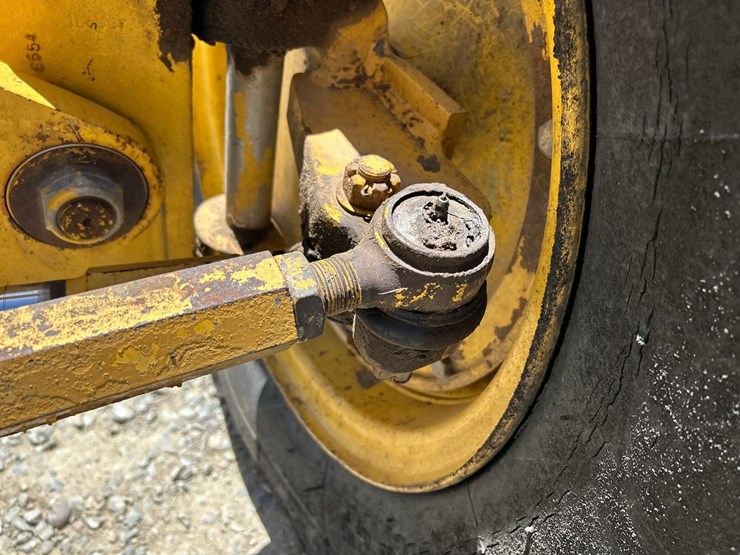 komatsu-gd650a-image-13