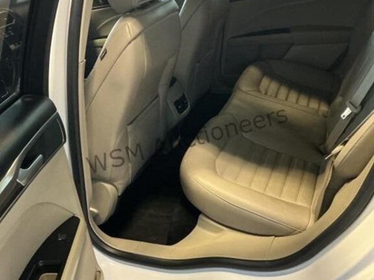 2018-ford-fusion-sdn-image-24