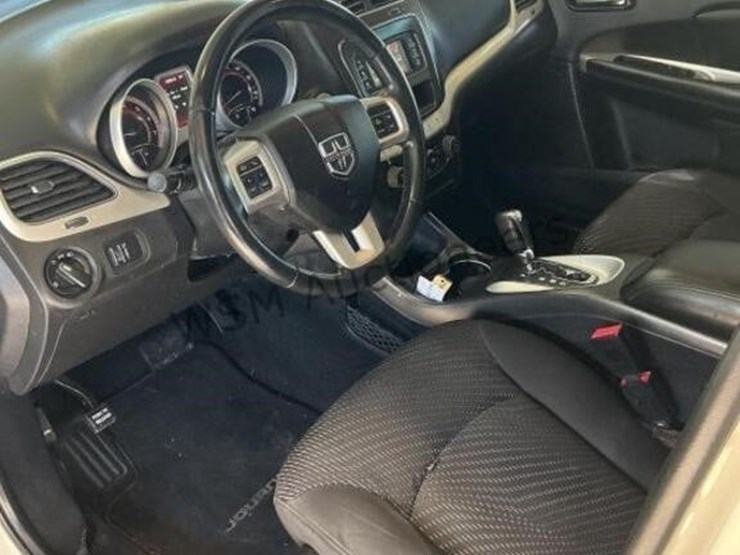 2016-dodge-journey-image-21