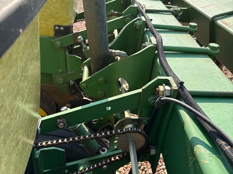 john-deere-7000-image-41