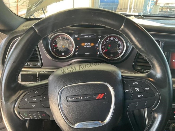 2016-dodge-challenger-coupe-image-16