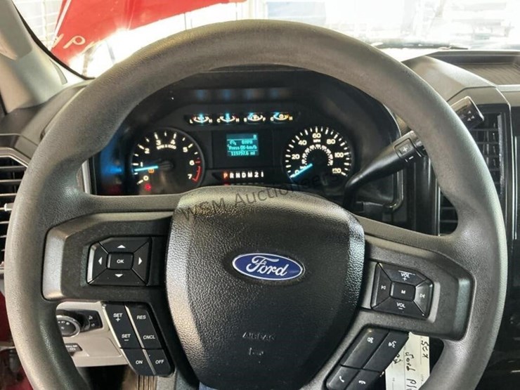 2017-ford-f150-image-16