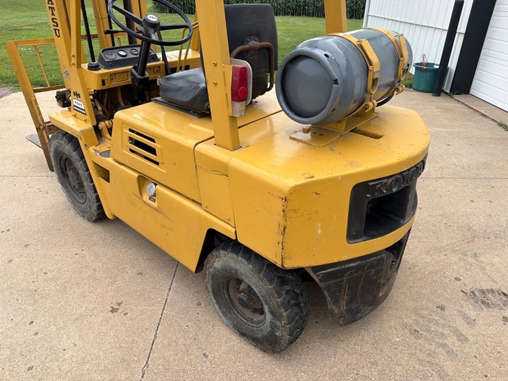 komatsu-fg25-propane-forklift-image-12