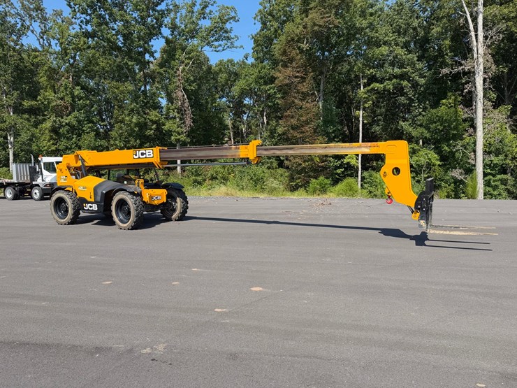 2024-jcb-509-42-image-79