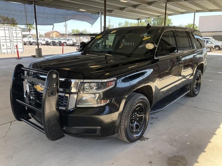 2019-chevrolet-tahoe-image-4