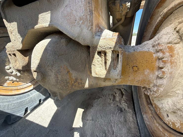caterpillar-988-image-56