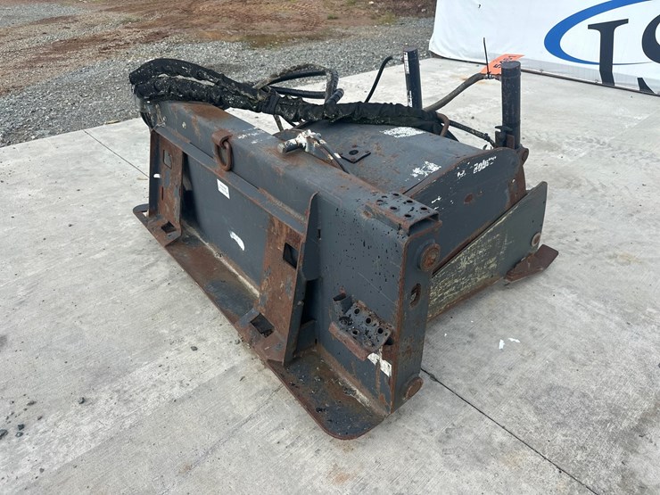 #5461-•-bobcat-24"-fastcut-skid-steer-planer-attachment-image-21