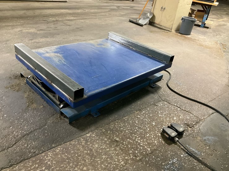 #192-•-hydraulic-scissor-lift-table-image-3