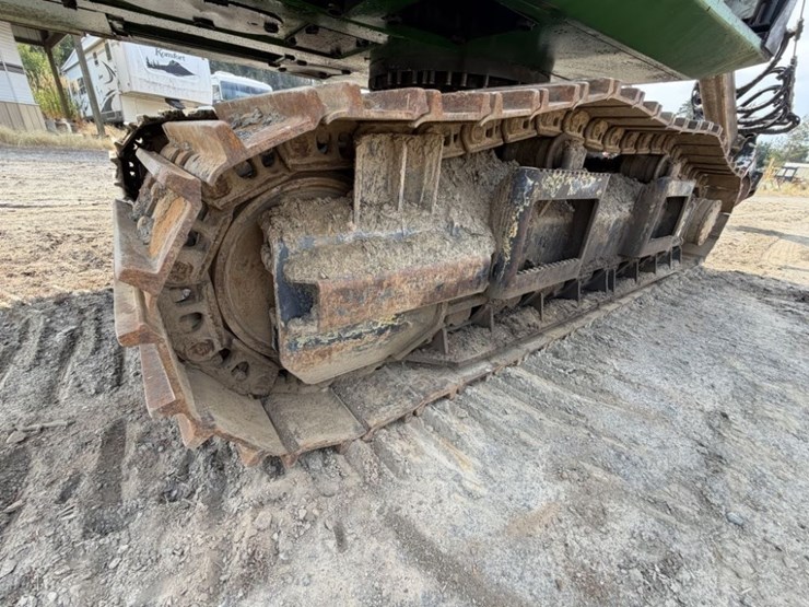 2011-deere-2454d-image-28