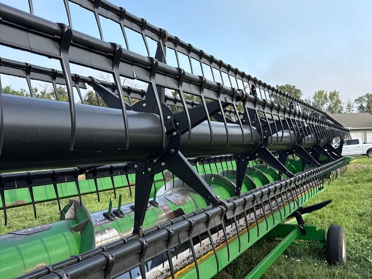 2009-john-deere-635f-image-12