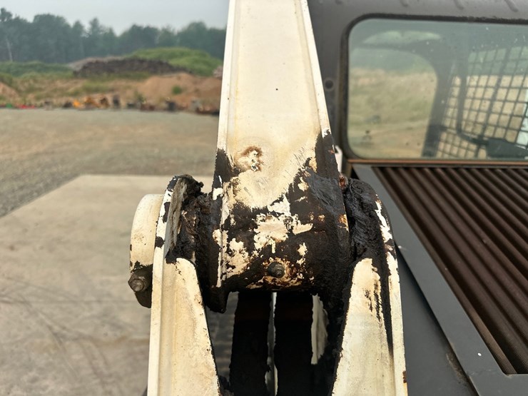 2018-bobcat-t630-image-17
