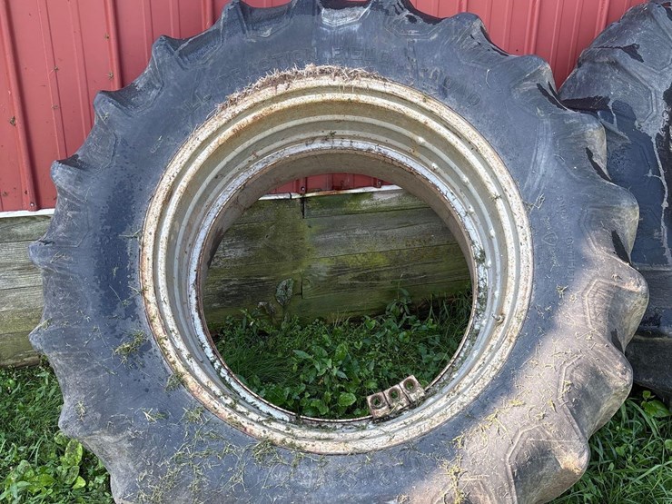 john-deere-4430-image-1