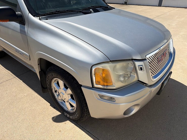 2005-gmc-1500-image-14