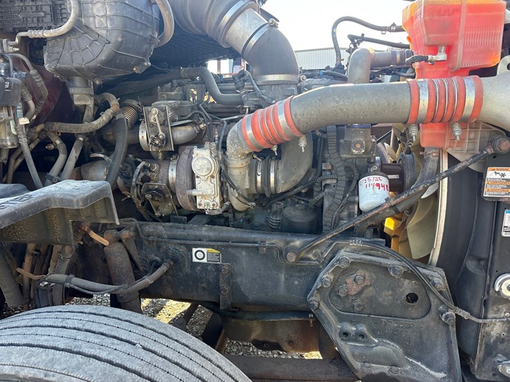 2014-kenworth-t680-image-76