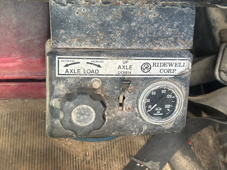 mack-rd690s-image-34