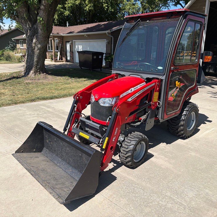 2021 MASSEY-FERGUSON 4