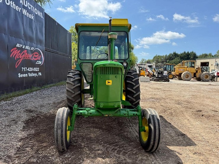 john-deere-3020-image-7