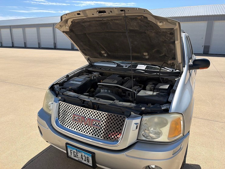 2005-gmc-1500-image-48