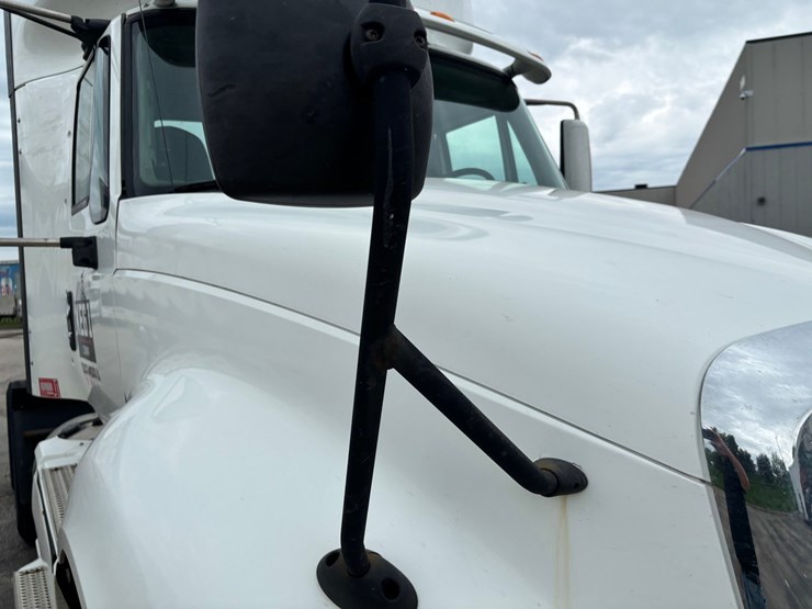 2015-international-prostar-image-23