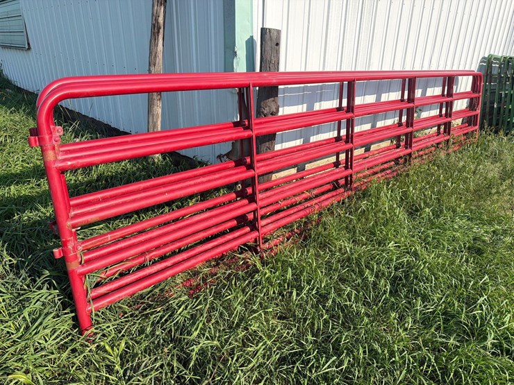3-red-20ft-gates-image-1